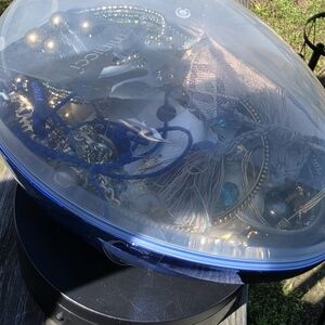 Gucci Jewelry Collection in Blue and Silver Case